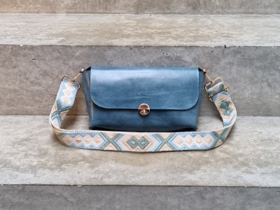 galerie/001 Taschen/004 Cora/resized/T0315 (2023-09-09) 1_small.jpg